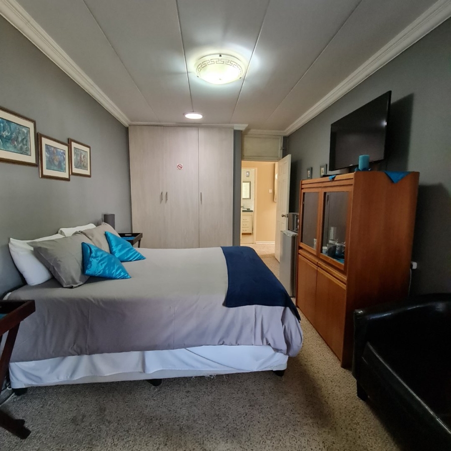 6 Bedroom Property for Sale in Sasolburg Free State